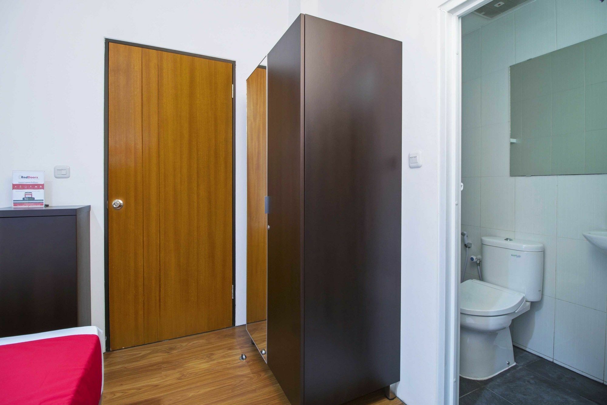 Reddoorz Plus Near Plaza Indonesia Cakarta Dış mekan fotoğraf