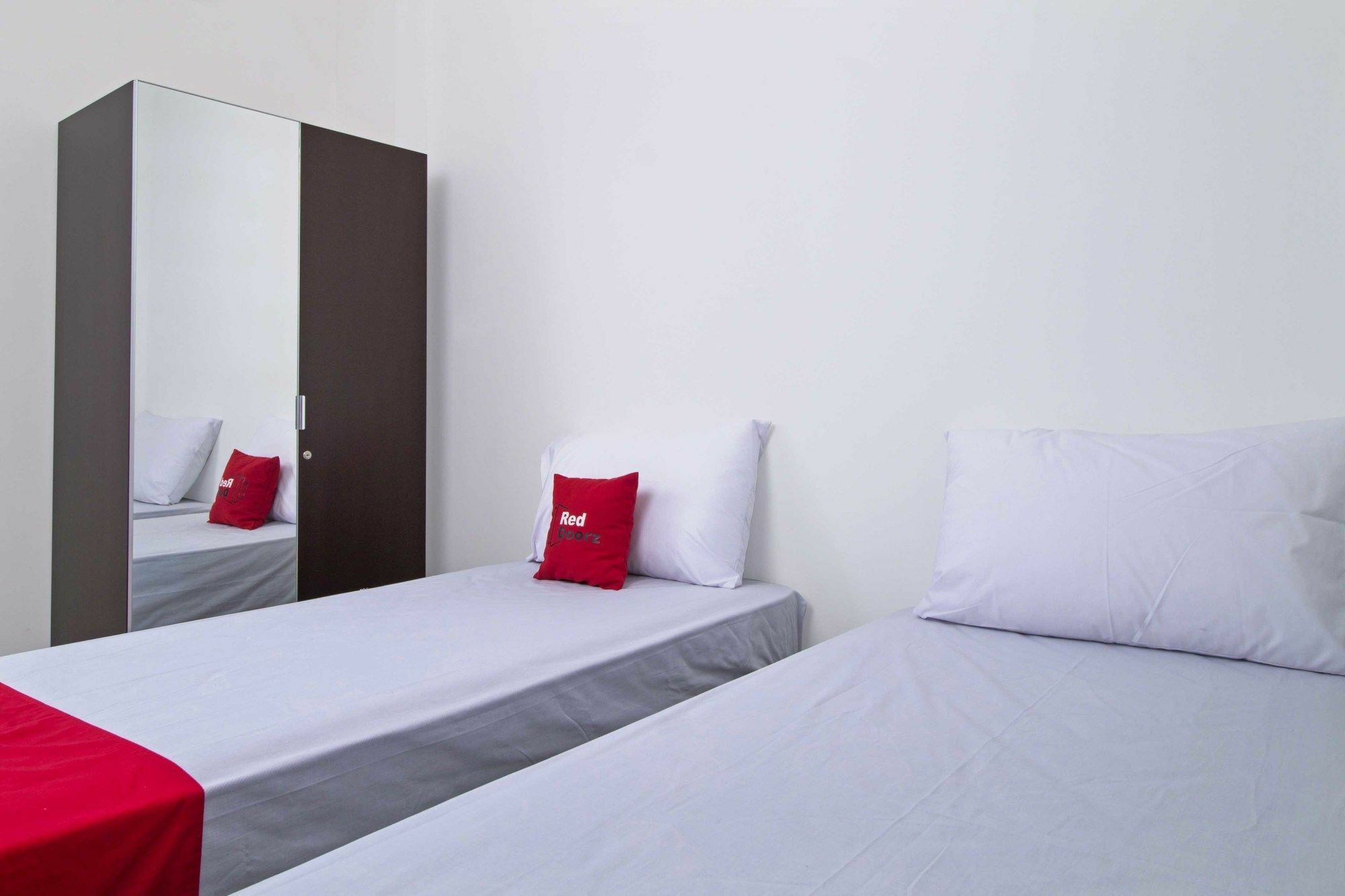 Reddoorz Plus Near Plaza Indonesia Cakarta Dış mekan fotoğraf